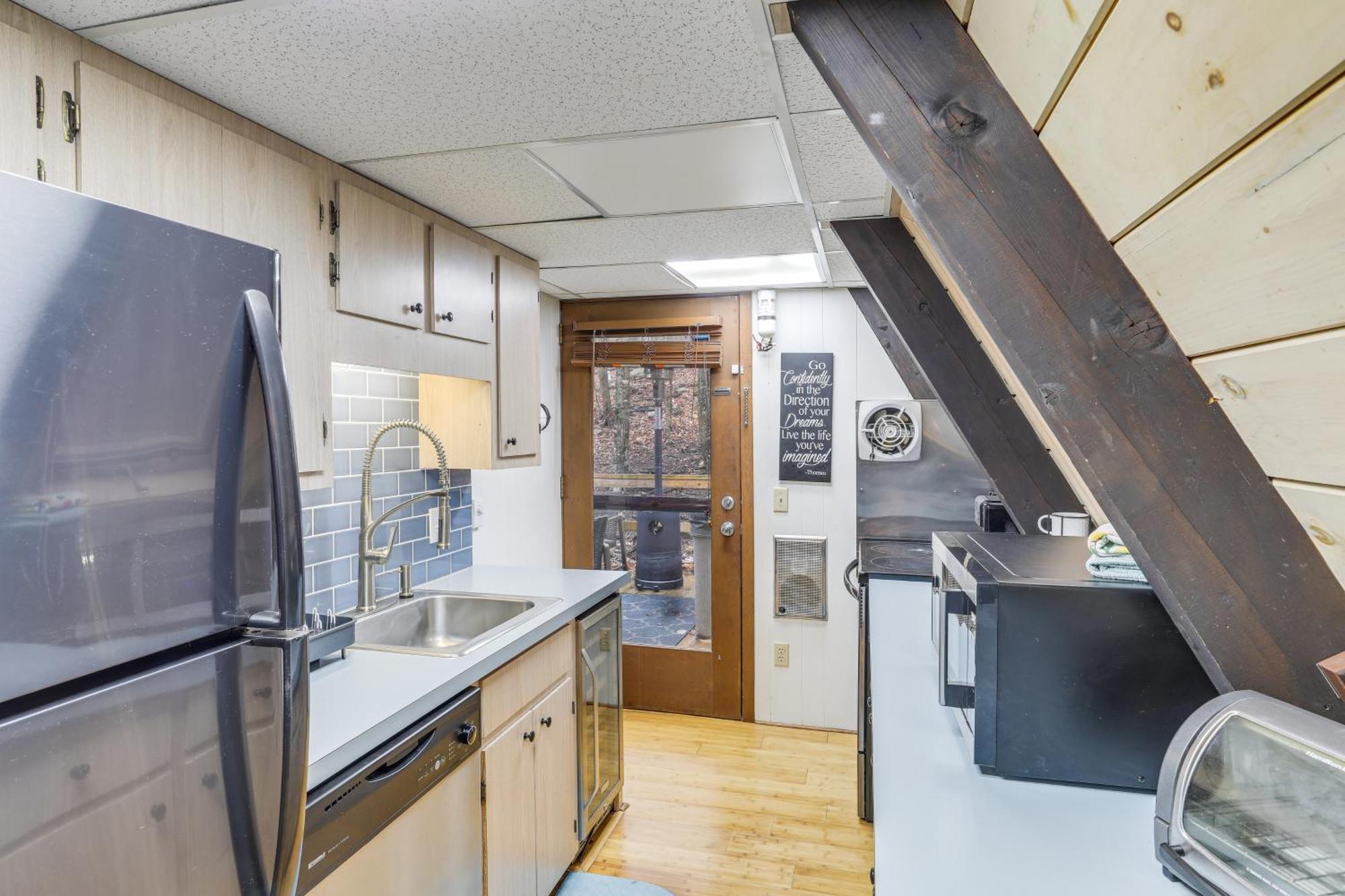 A-Frame Cabin With Hot Tub 1 Mi To Beech Mountain! Экстерьер фото