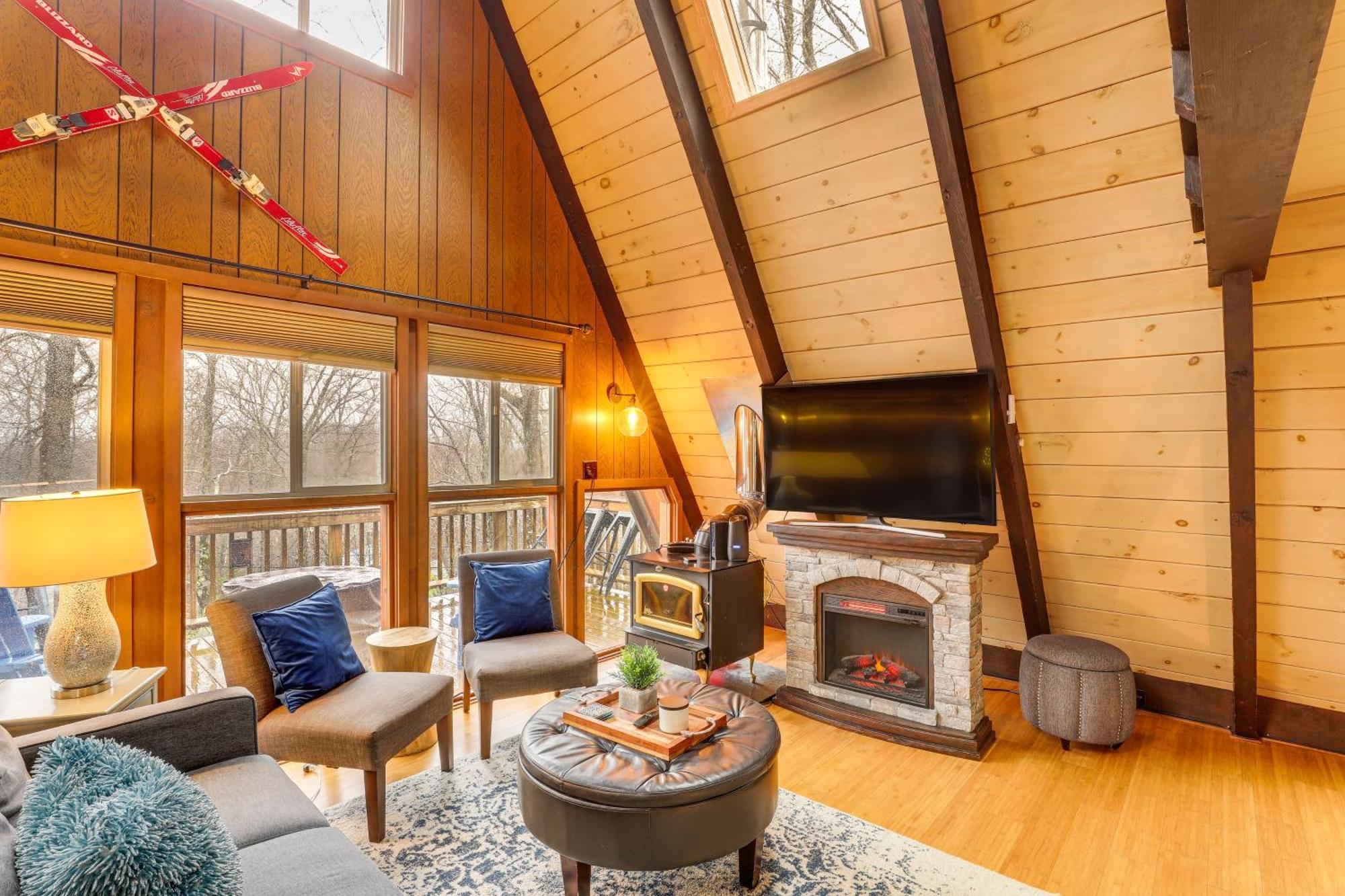 A-Frame Cabin With Hot Tub 1 Mi To Beech Mountain! Экстерьер фото